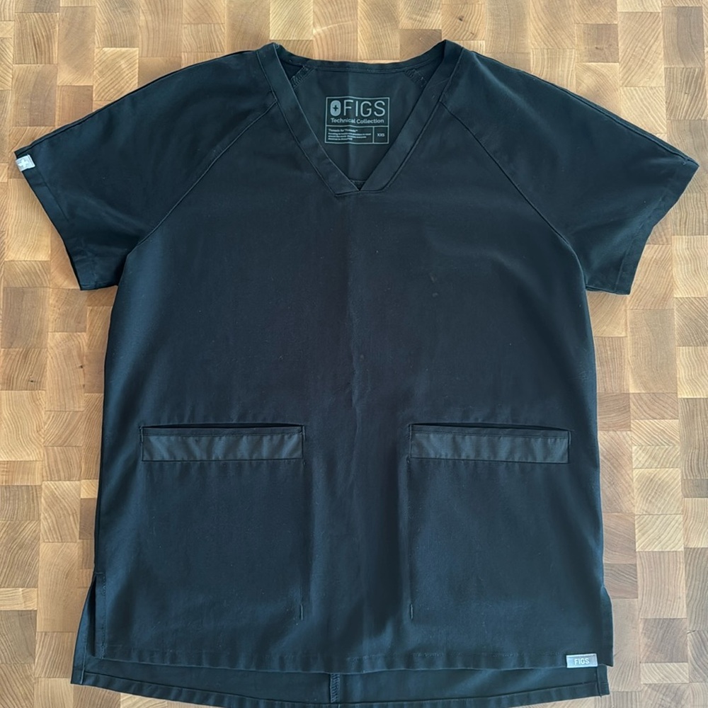 Figs XXS Technical Collection 3 pocket scrub top